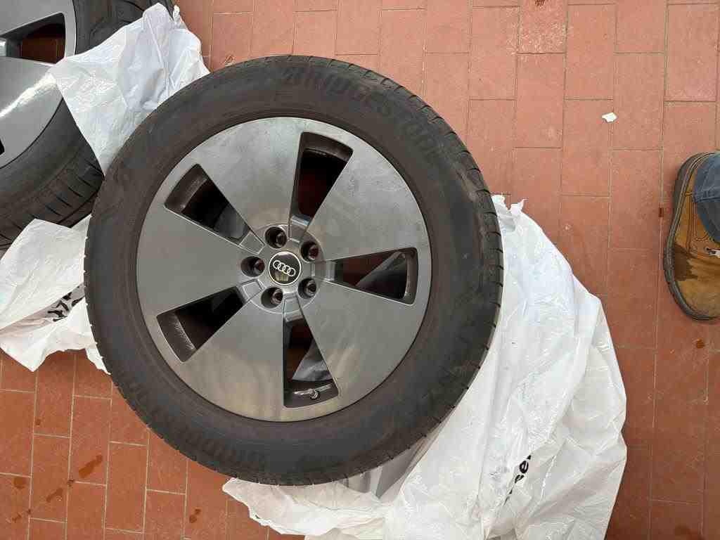 AUDI Q8 Advanced Elektro 340hp Quattro - ref: 7-55958 - Photo 16