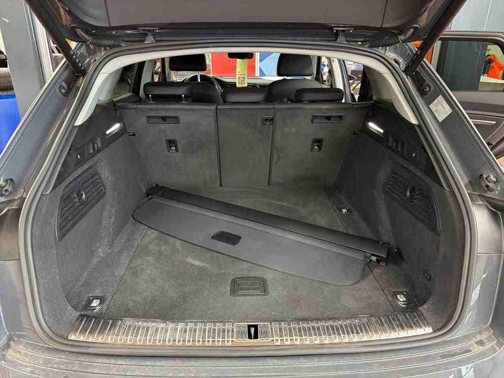 AUDI Q8 Advanced Elektro 340hp Quattro - ref: 7-55958 - Photo 8