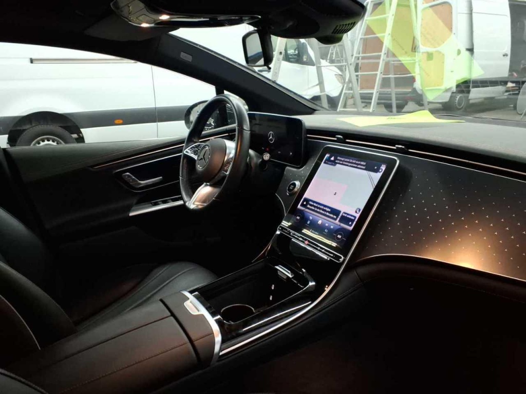 MERCEDES EQE AMG-Line 300 - ref: 7-55982 - Photo 5