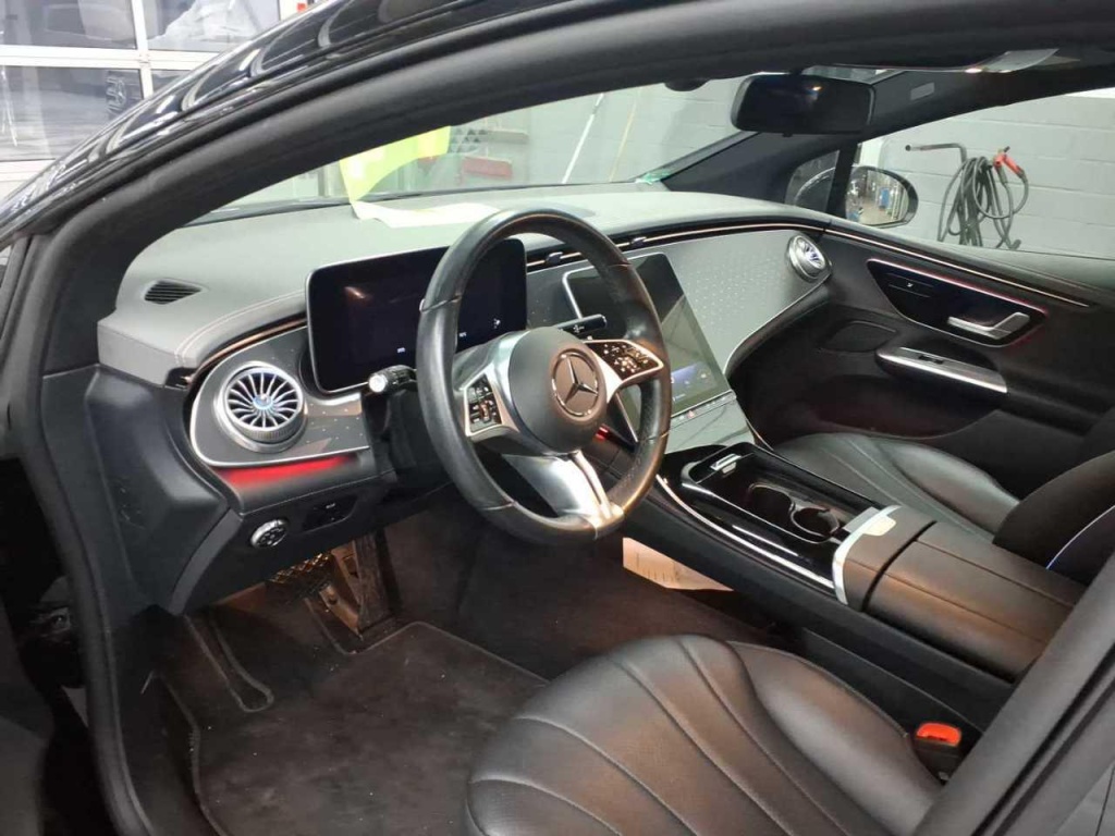 MERCEDES EQE AMG-Line 300 - ref: 7-55982 - Photo 8