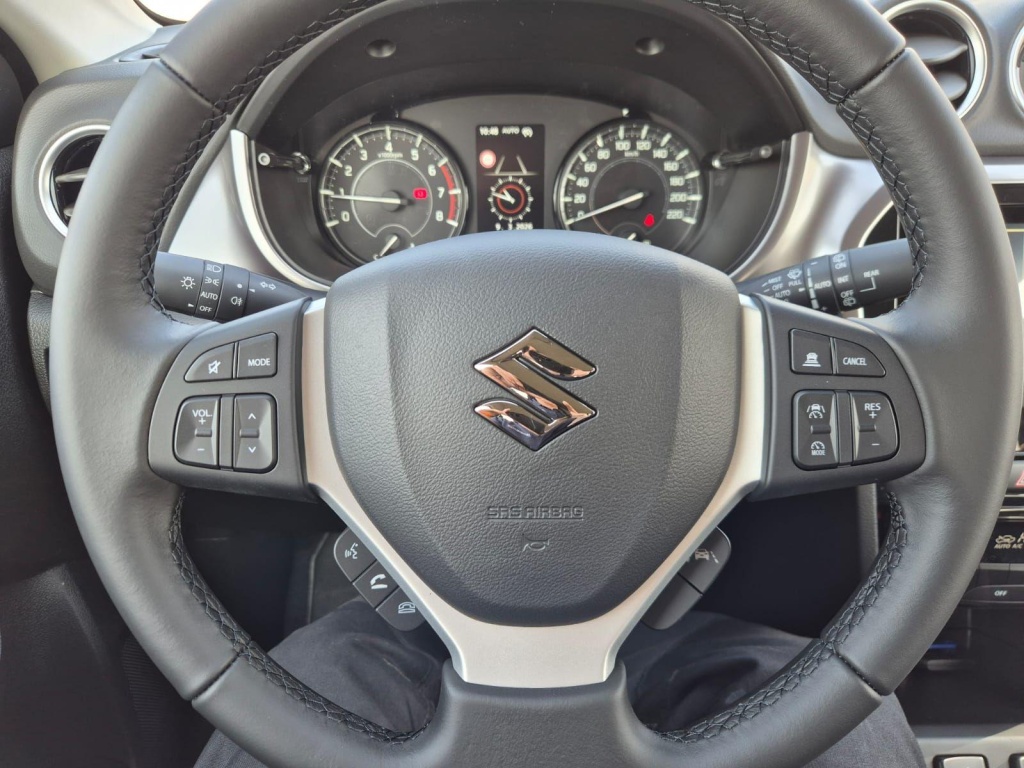 SUZUKI Vitara Comfort+ 1.4 Gasoline 110hp 4x4 - ref: 7-56039 - Photo 16