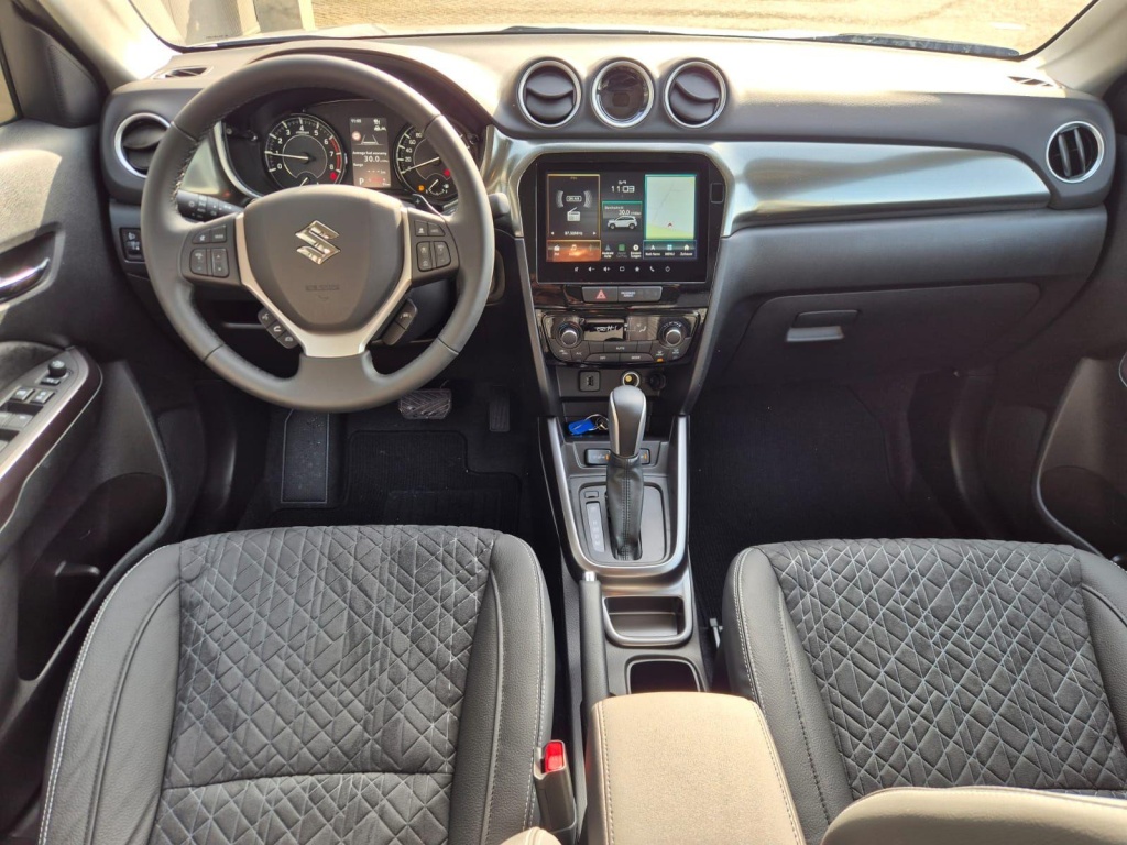 SUZUKI Vitara Comfort+ 1.4 Gasoline 110hp - ref: 7-56041 - Photo 10