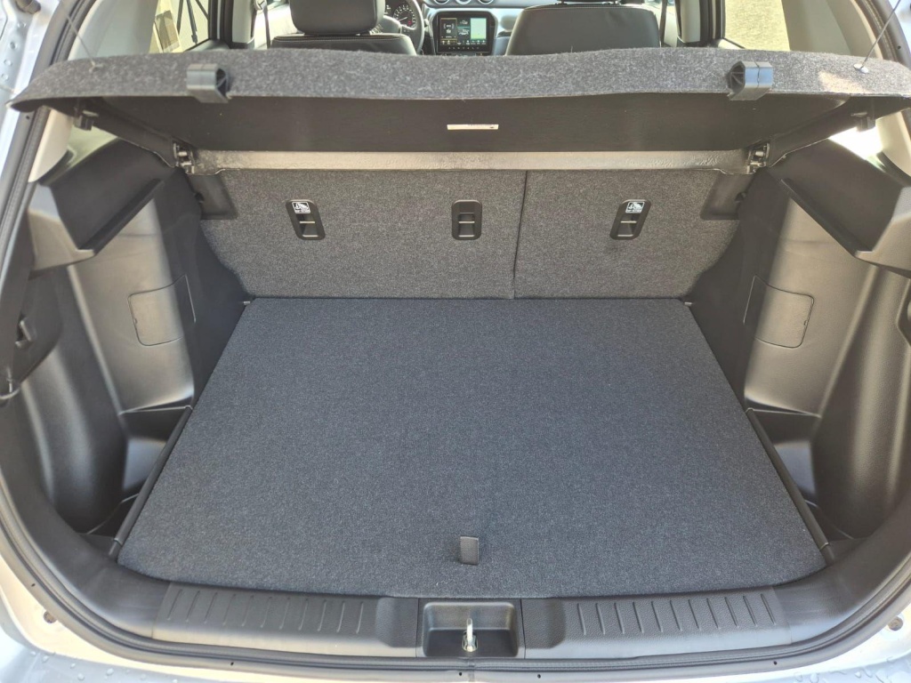 SUZUKI Vitara Comfort+ 1.4 Gasoline 110hp - ref: 7-56041 - Photo 9