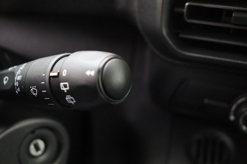 PEUGEOT Partner Standard Light 1,5 BlueHDi 130 hp S&S EAT8    - ref: 7-56206 - Photo 18