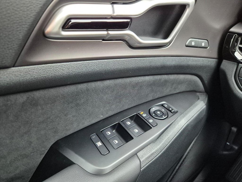 KIA Sportage 1.6 Gasoline 180hp 4x4 - ref: 7-56267 - Photo 15