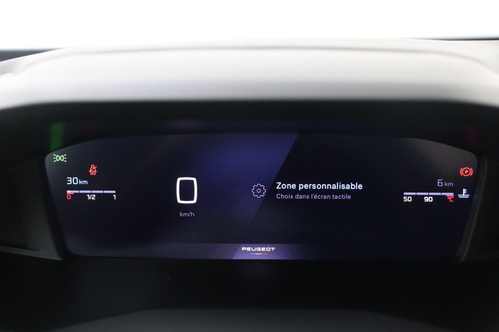 PEUGEOT 2008 Allure  1.2 Turbo 100 hp Man. 6    - ref: 7-56290 - Photo 19