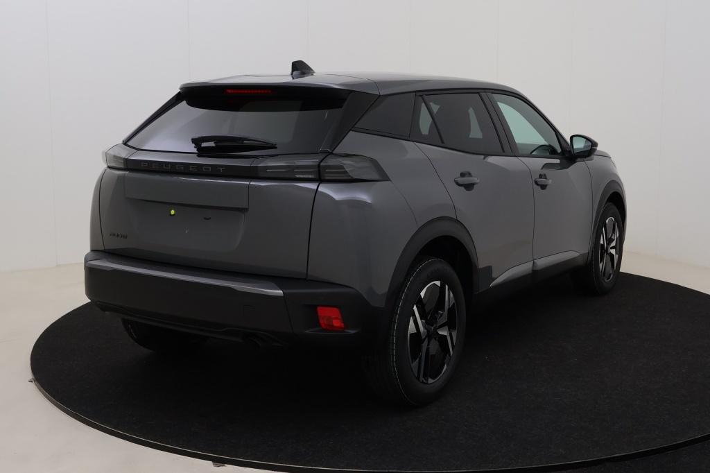 PEUGEOT 2008 Allure  1.2 Turbo 100 hp Man. 6    - ref: 7-56313 - Photo 6