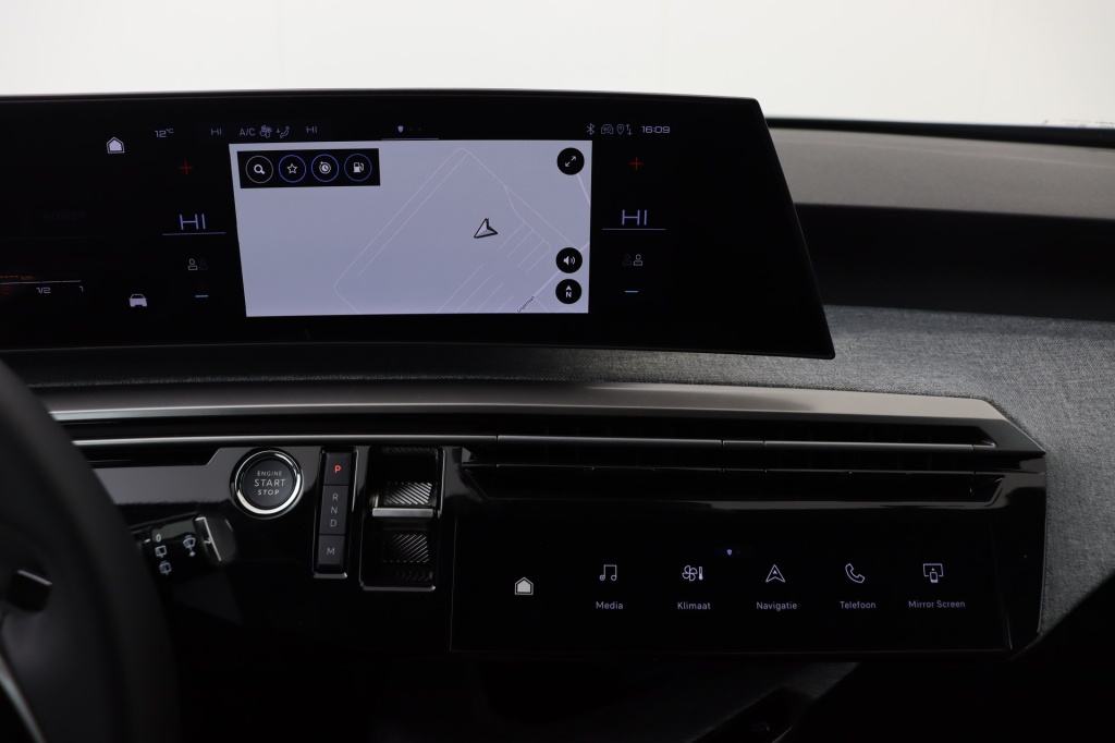 PEUGEOT 5008 Allure Hybrid 145 e-DCS6 - ref: 7-56351 - Photo 19