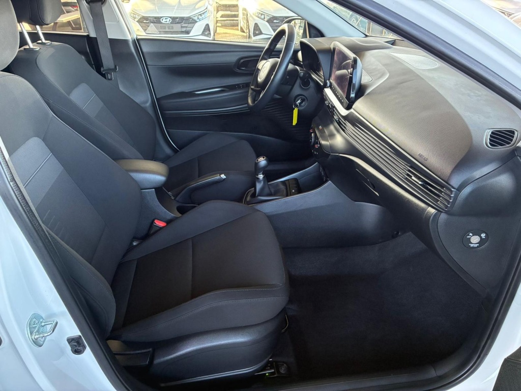 HYUNDAI Bayon Comfort 1.2 GDI (79 PS) 5-speed manual - ref: 7-56492 - Photo 10