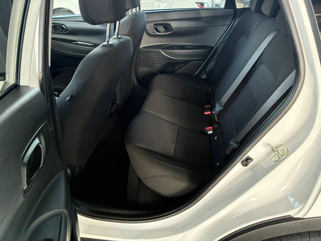 HYUNDAI Bayon Comfort 1.2 GDI (79 PS) 5-speed manual - ref: 7-56492 - Photo 6