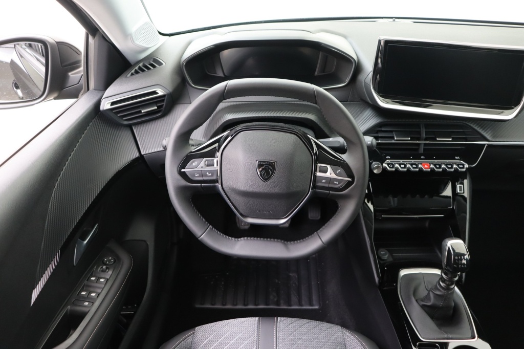 PEUGEOT 208 Envy 1.2 Turbo 100 hp Man. 6    - ref: 7-56711 - Photo 11