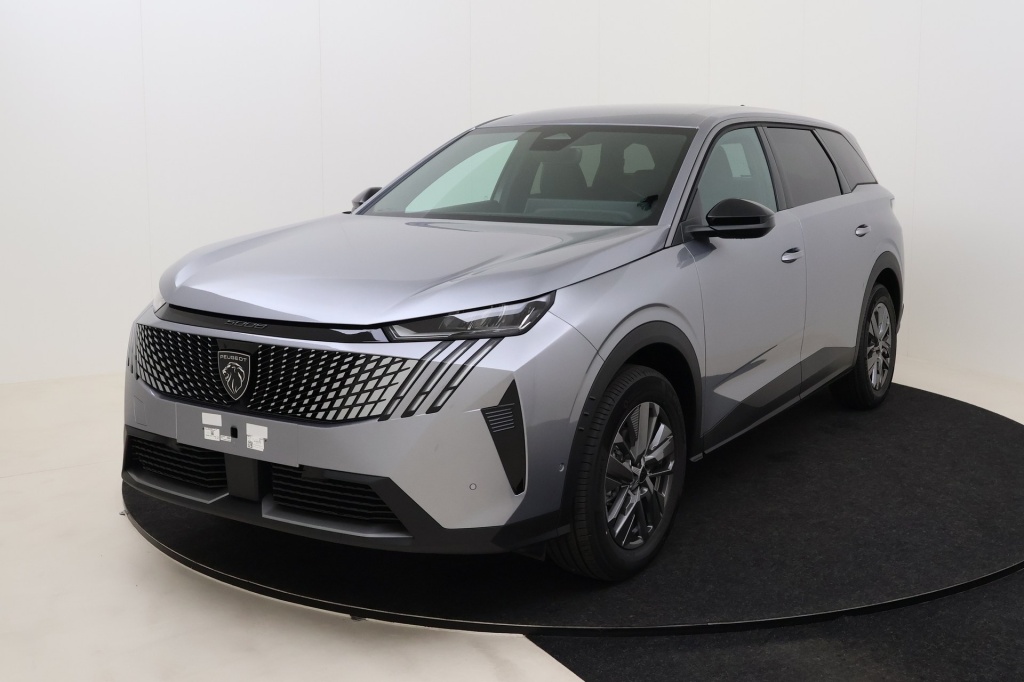PEUGEOT 5008 Allure Hybrid 145 e-DCS6 - ref: 7-56716 - Photo 1