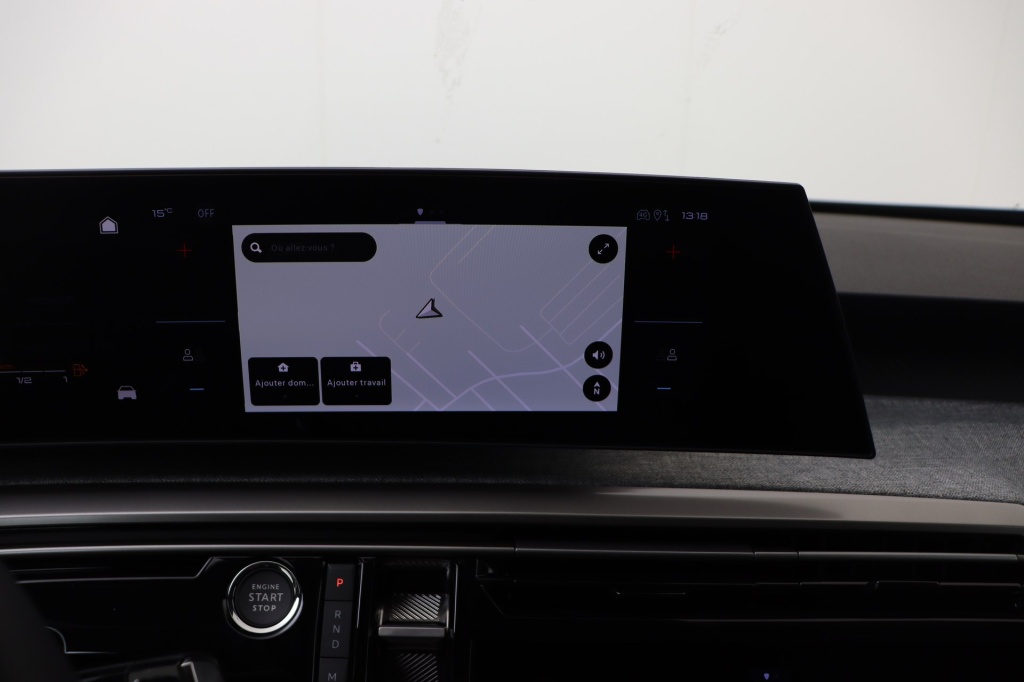 PEUGEOT 5008 Allure Hybrid 145 e-DCS6 - ref: 7-56724 - Photo 19