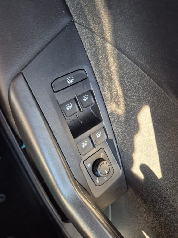 VOLKSWAGEN T-Cross 1.0 TSI - ref: 7-56826 - Photo 13