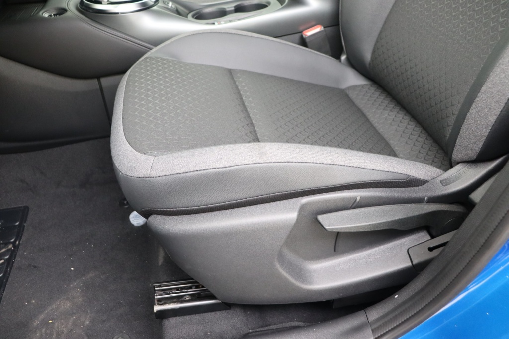 NISSAN Juke N-Connecta 1.6 Hybrid 143 hp AT 2WD - ref: 7-56970 - Photo 14