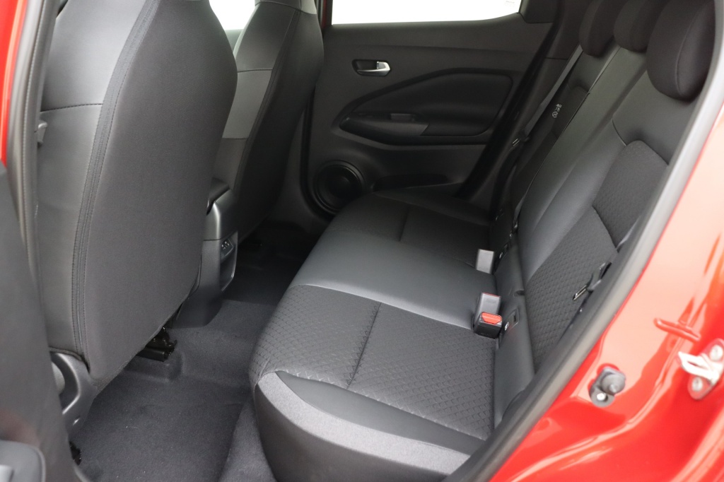 NISSAN Juke N-Connecta 1.6 Hybrid 143 hp AT 2WD - ref: 7-56980 - Photo 16