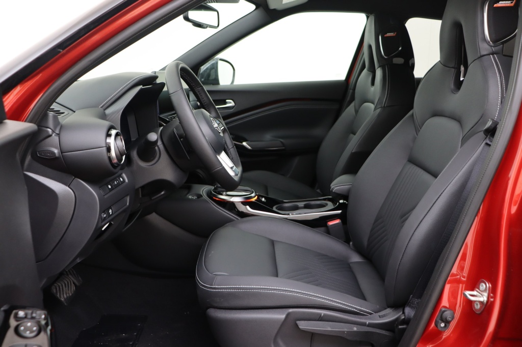 NISSAN Juke Tekna 1.6 Hybrid 143 hp AT 2WD - ref: 7-56982 - Photo 13