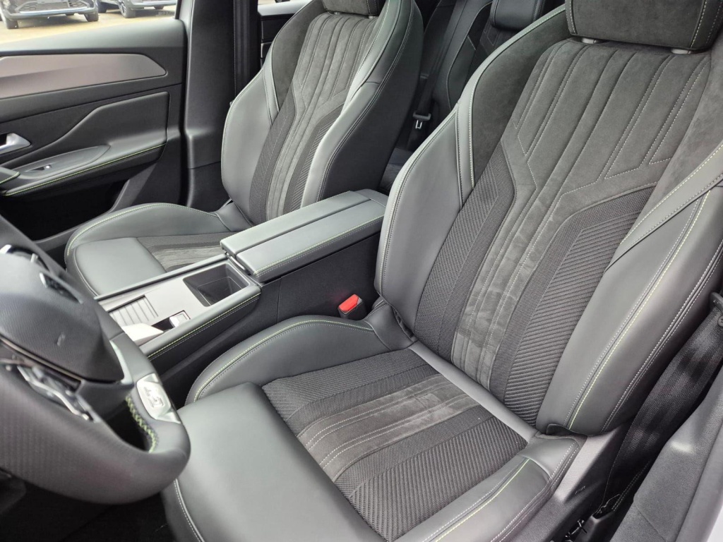 PEUGEOT 308 SW GT SW 1.2 Hybrid 144hp - ref: 7-57053 - Photo 14