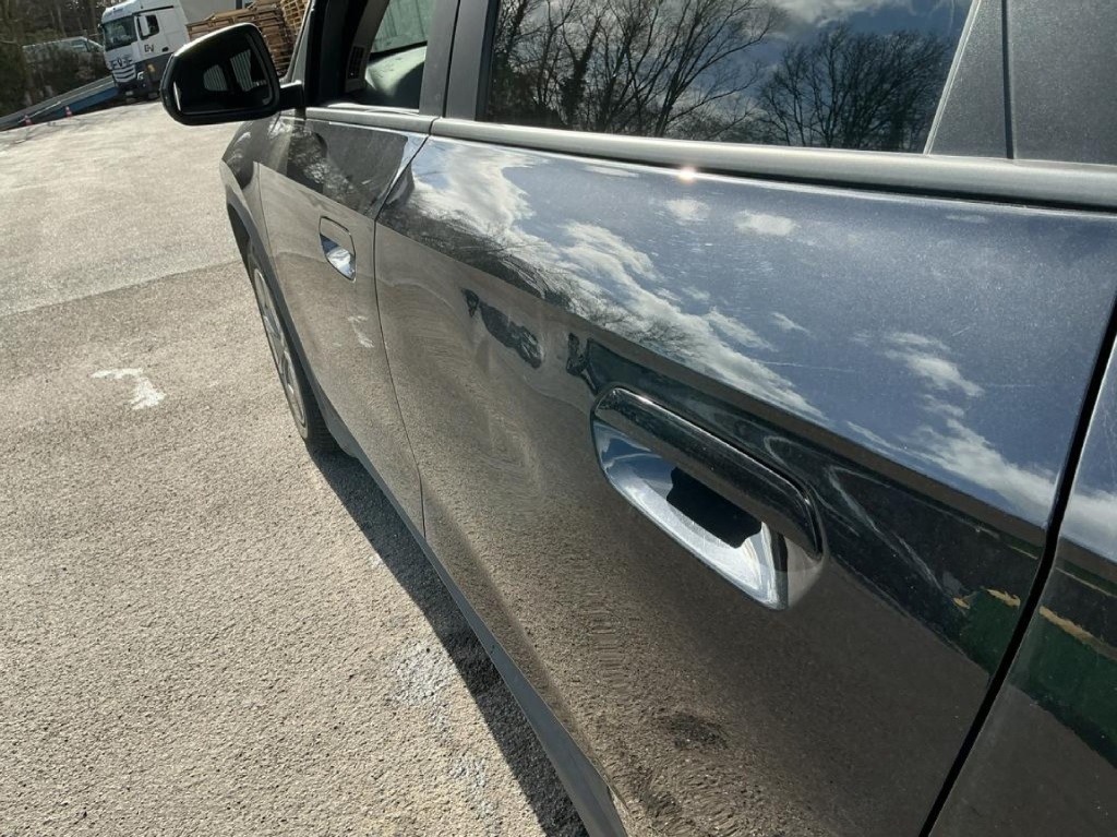 BMW IX1 iX1 xDrive30   Elektro 313hp - ref: 7-57117 - Photo 20