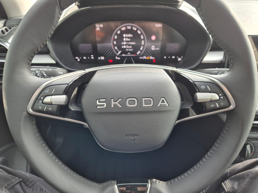 SKODA Fabia 1.0 Gasoline 95hp - ref: 7-57171 - Photo 15