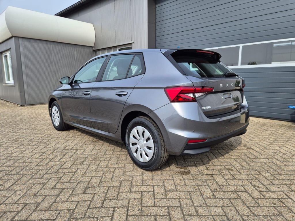 SKODA Fabia 1.0 Gasoline 95hp - ref: 7-57171 - Photo 3