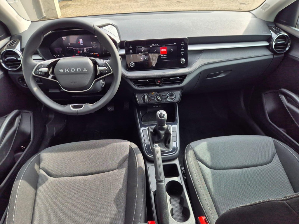 SKODA Fabia 1.0 Gasoline 95hp - ref: 7-57172 - Photo 10