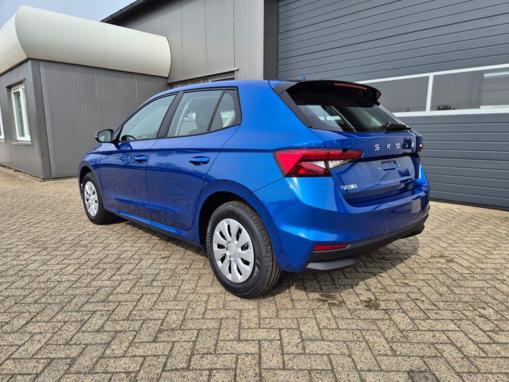 SKODA Fabia 1.0 Gasoline 95hp - ref: 7-57173 - Photo 3