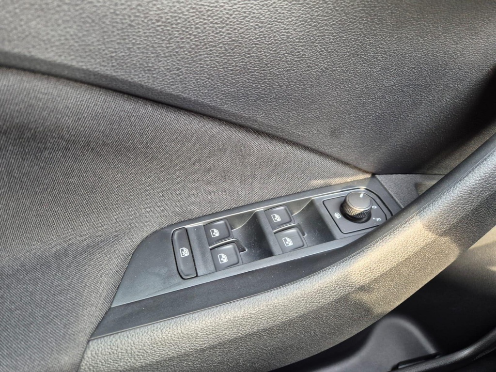 SKODA Kamiq 1.0 Gasoline 116hp DSG - ref: 7-57233 - Photo 13