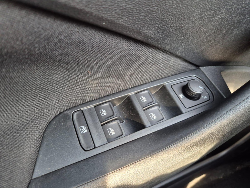 SKODA Kamiq 1.0 Gasoline 116hp DSG - ref: 7-57234 - Photo 15