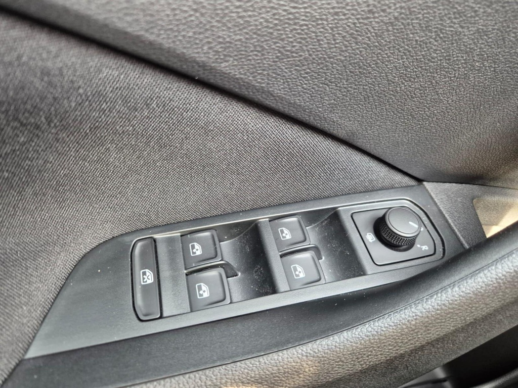 SKODA Kamiq 1.0 Gasoline 116hp DSG - ref: 7-57235 - Photo 15