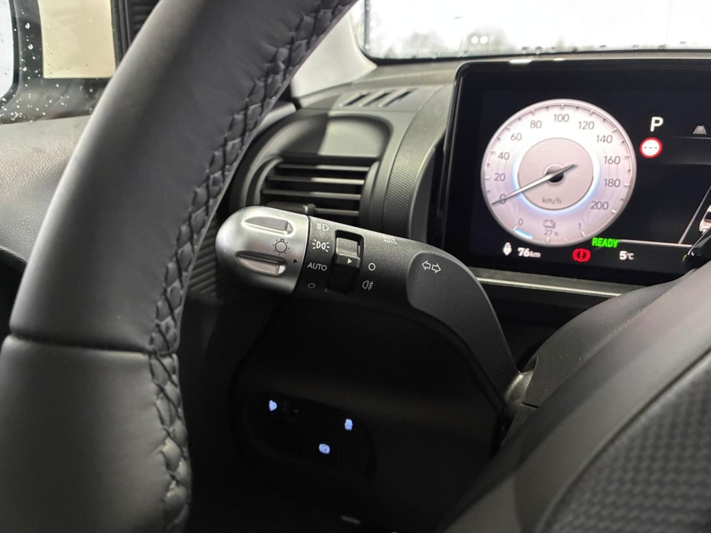 HYUNDAI Inster Evolve Sky 49 kWh (electric) - ref: 7-57308 - Photo 18