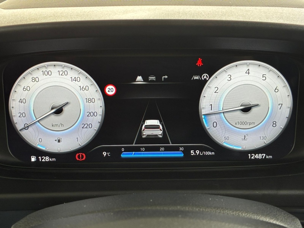 HYUNDAI Bayon Comfort 1.2 GDI 79 PS (5MT) - ref: 7-57458 - Photo 9