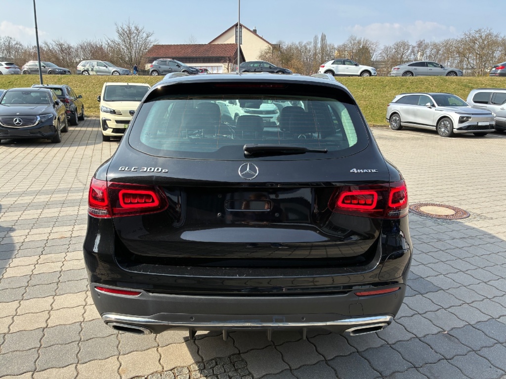 MERCEDES GLC AMG-Line 300 4Matic - ref: 7-57517 - Photo 6