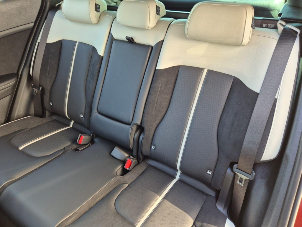 KIA Sportage 1.6 Gasoline 180hp 4x4 - ref: 7-57696 - Photo 13