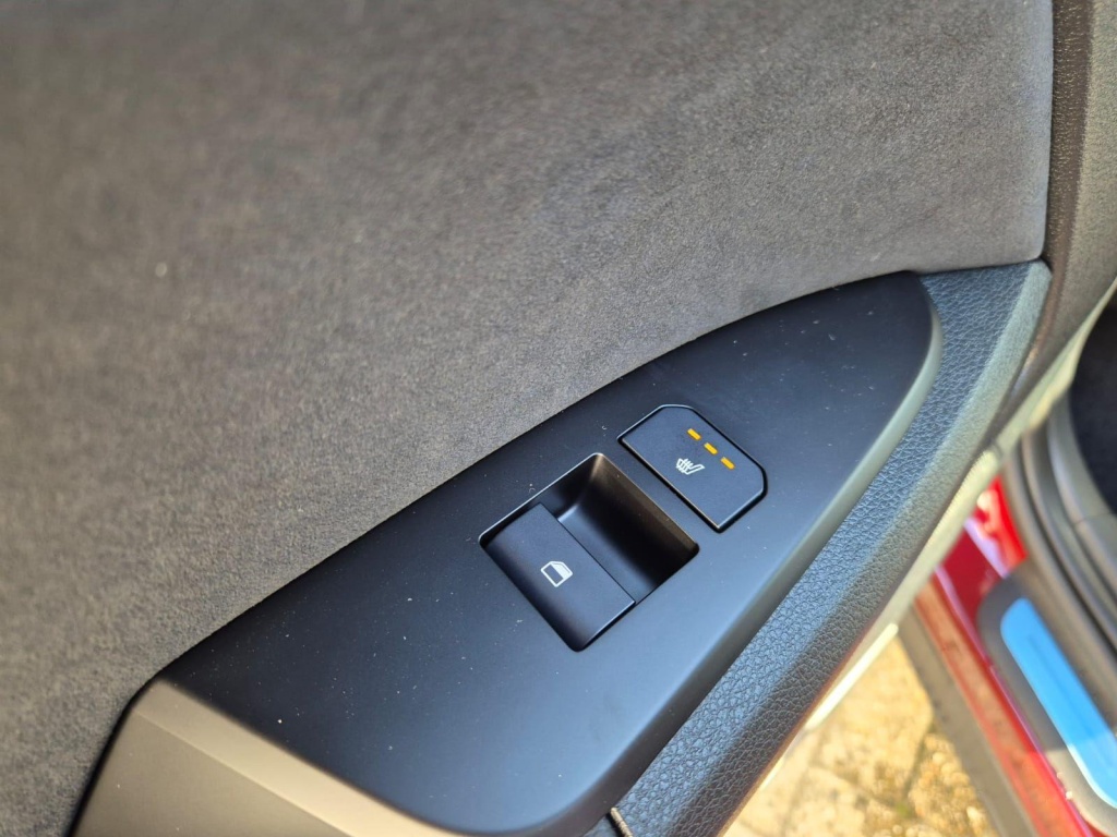 KIA Sportage 1.6 Gasoline 180hp 4x4 - ref: 7-57696 - Photo 14