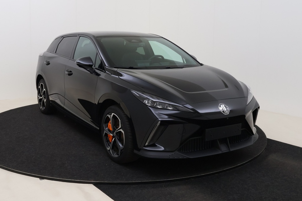 MG MG4 Luxury X-Power 64 kWh 6AT AWD - ref: 7-57912 - Photo 3