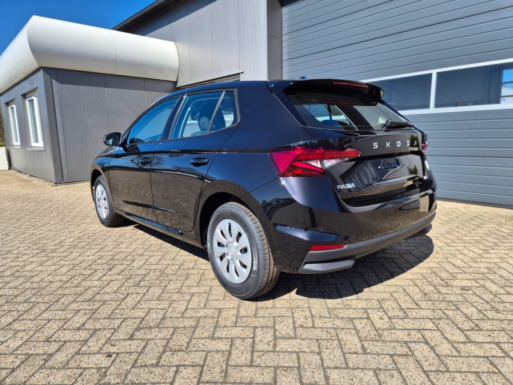 SKODA Fabia 1.0 Gasoline 95hp - ref: 7-58787 - Photo 3