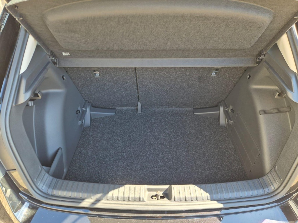 SKODA Fabia 1.0 Gasoline 95hp - ref: 7-58787 - Photo 9