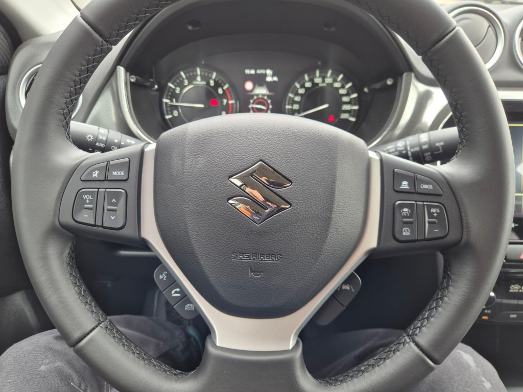 SUZUKI Vitara Comfort+ 1.4 Gasoline 110hp 4x4 - ref: 7-59282 - Photo 16