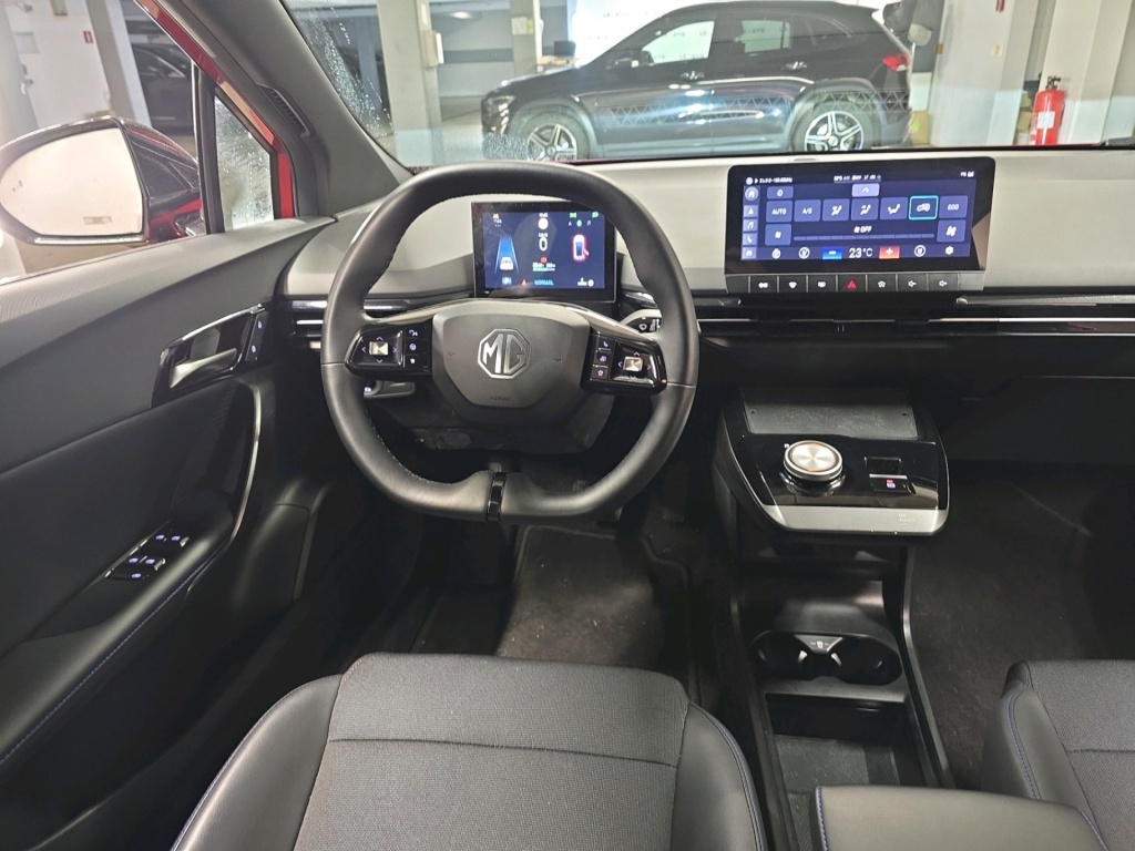 MG MG4 Trophy Ext Range 77 kWh 245 hp - ref: 7-59485 - Photo 4