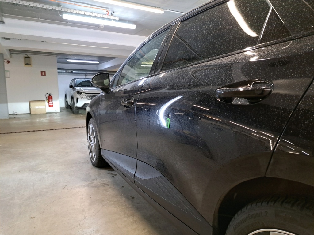 MG MG4 Trophy Ext Range 77 kWh 245 hp - ref: 7-59486 - Photo 19