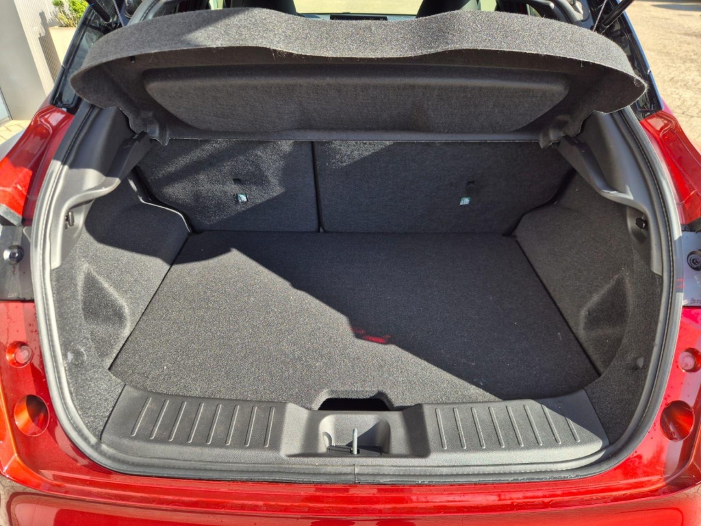 NISSAN Juke 1.0 Gasoline 114hp - ref: 7-59972 - Photo 10