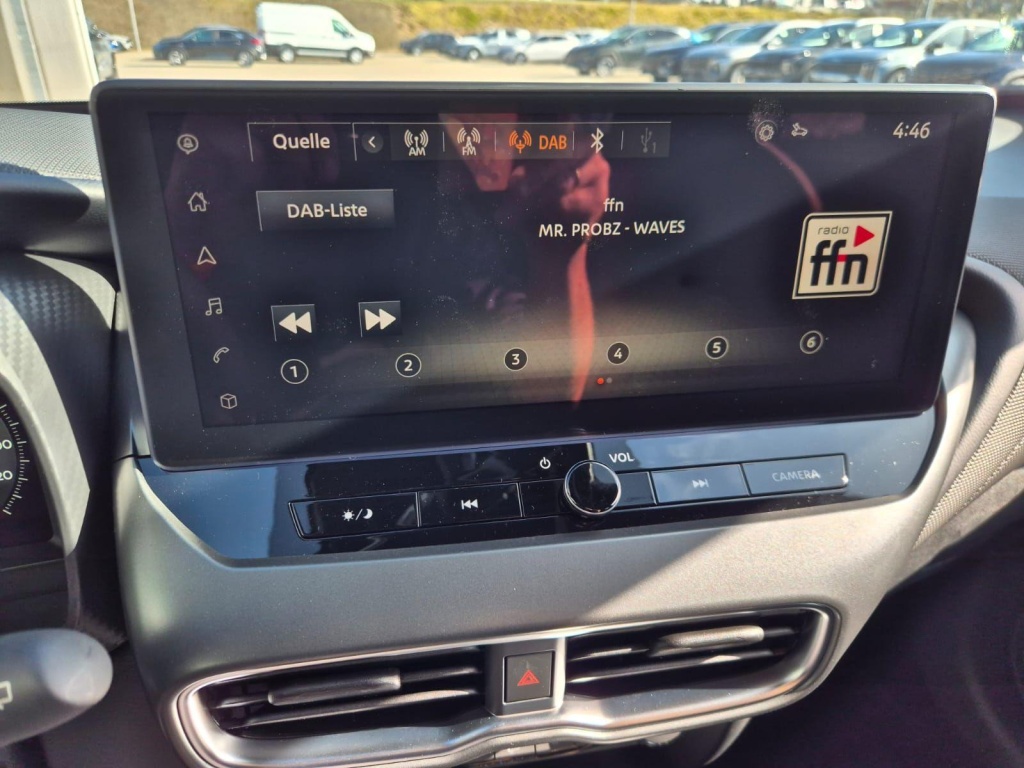 NISSAN Juke 1.0 Gasoline 114hp - ref: 7-59972 - Photo 20