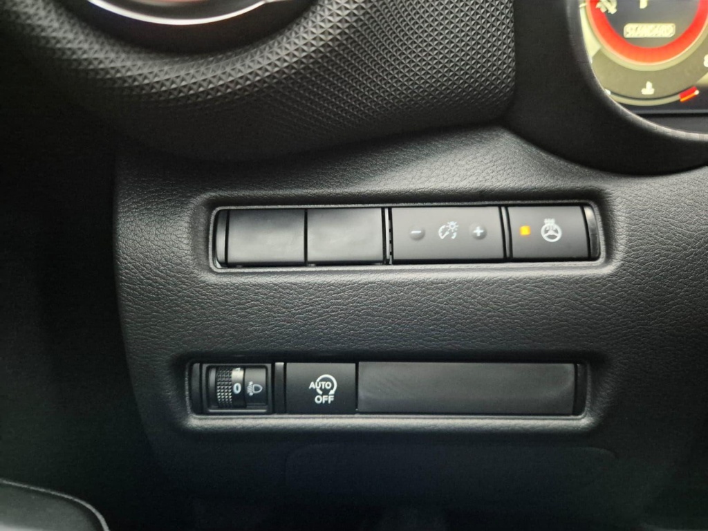 NISSAN Juke 1.0 Gasoline 114hp - ref: 7-60013 - Photo 15