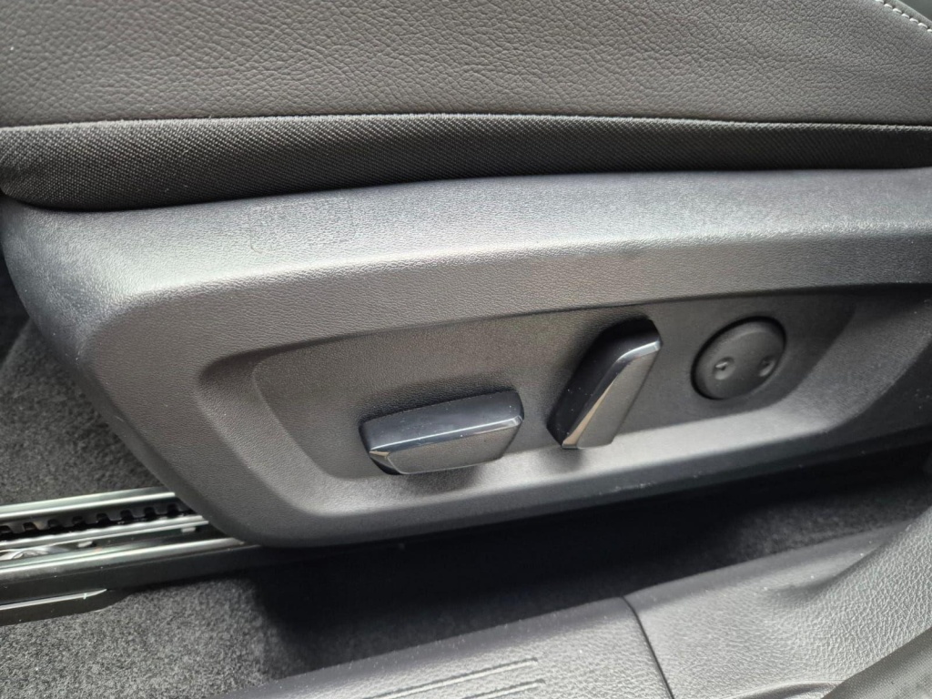 NISSAN Qashqai 1.3 Gasoline 158hp - ref: 7-60015 - Photo 16