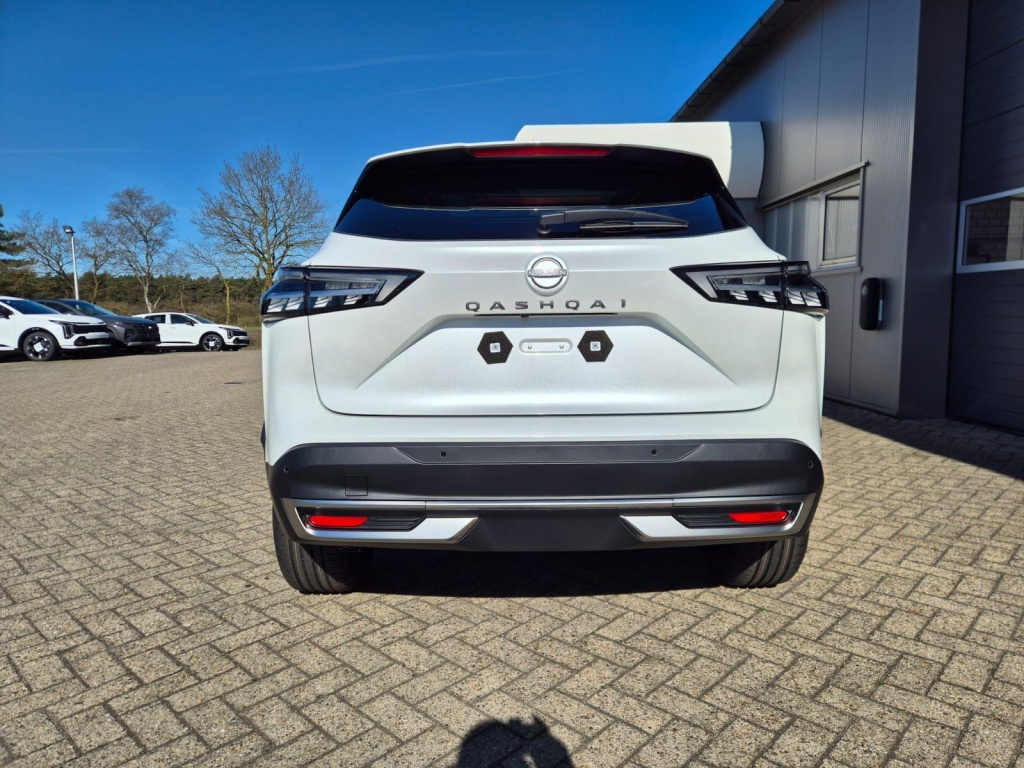 NISSAN Qashqai 1.3 Gasoline 158hp - ref: 7-60016 - Photo 4