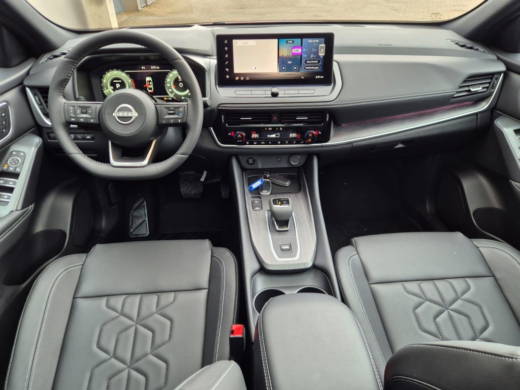 NISSAN Qashqai 1.3 Gasoline 158hp - ref: 7-60017 - Photo 13