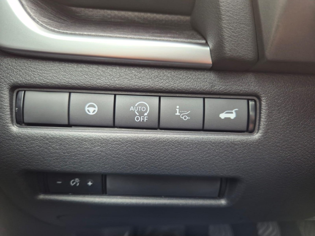 NISSAN Qashqai 1.3 Gasoline 140hp - ref: 7-60026 - Photo 18