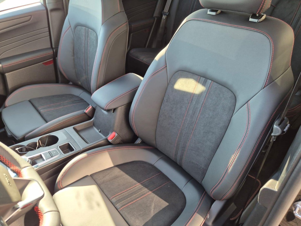 FORD Kuga ST-Line 2.5 Hybrid 242hp - ref: 7-60060 - Photo 16