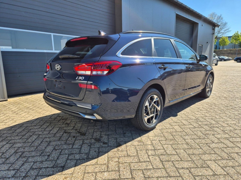 HYUNDAI i30 1.6 Gasoline 150hp - ref: 7-60190 - Photo 5